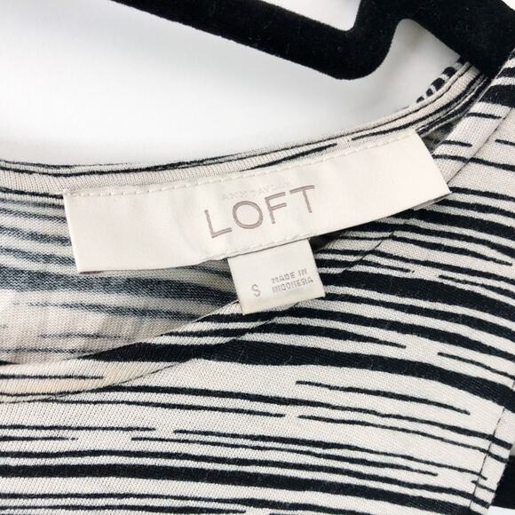 LOFT Small Womens Black Ivory Striped Sleeveless Knit Maxi Dress - Picture 3 of 5